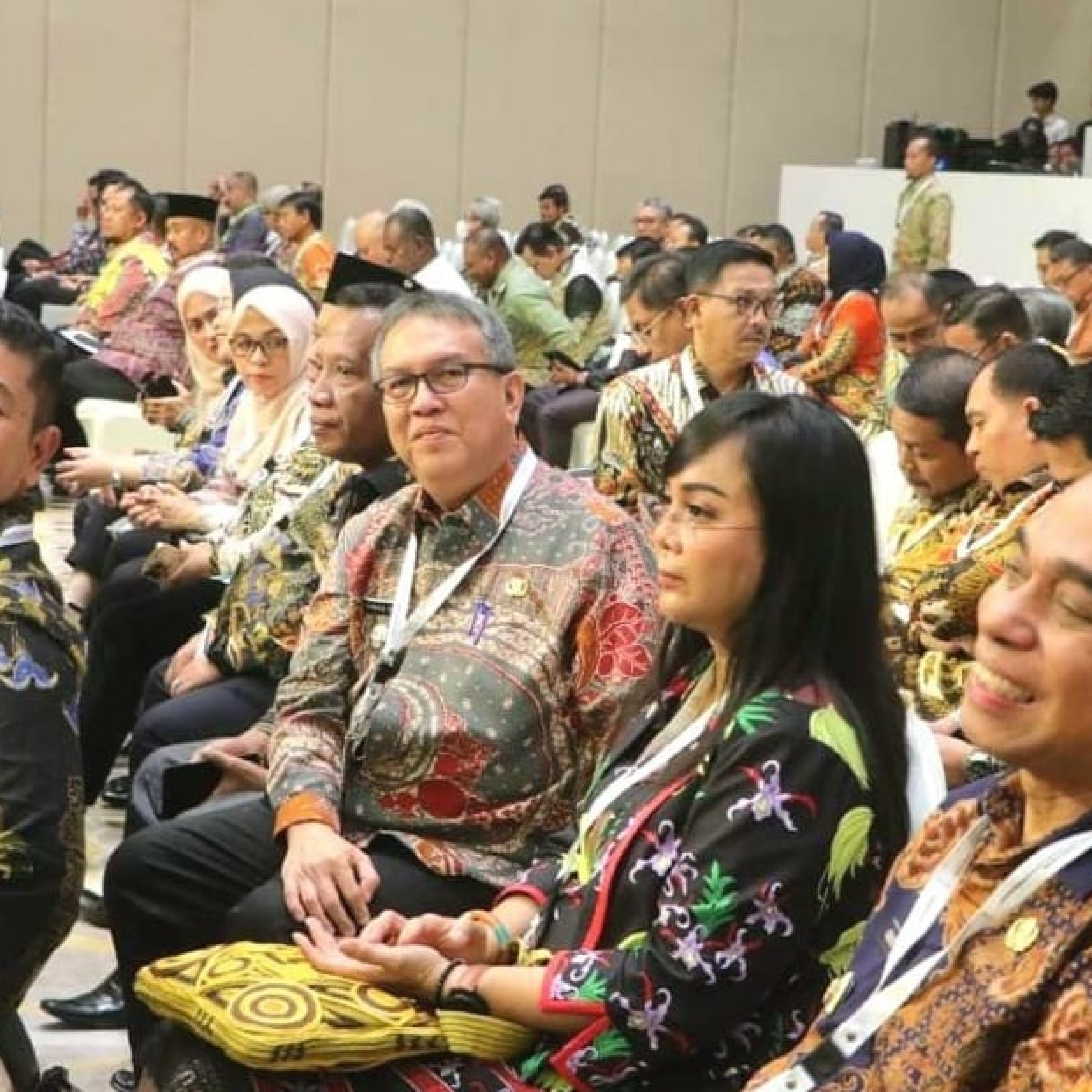 Pj. Bupati Muara Enim, Dr. H. Ahmad Rizali, M.A., menghadiri penyampaian laporan hasil pemeriksaan atas laporan keuangan pemerintah pusat (LHP-LKPP) tahun 2023 dan ikhtisar hasil pemeriksaan semester II tahun 2023 Badan Pemeriksa Keuangan (BPK) RI yang dihadiri langsung oleh Presiden RI, Joko Widodo di Jakarta Convention Center