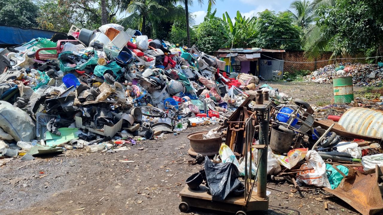 Dibantu Bukit Asam (PTBA), Sarjianto Sukses Raup Cuan dari Rongsok