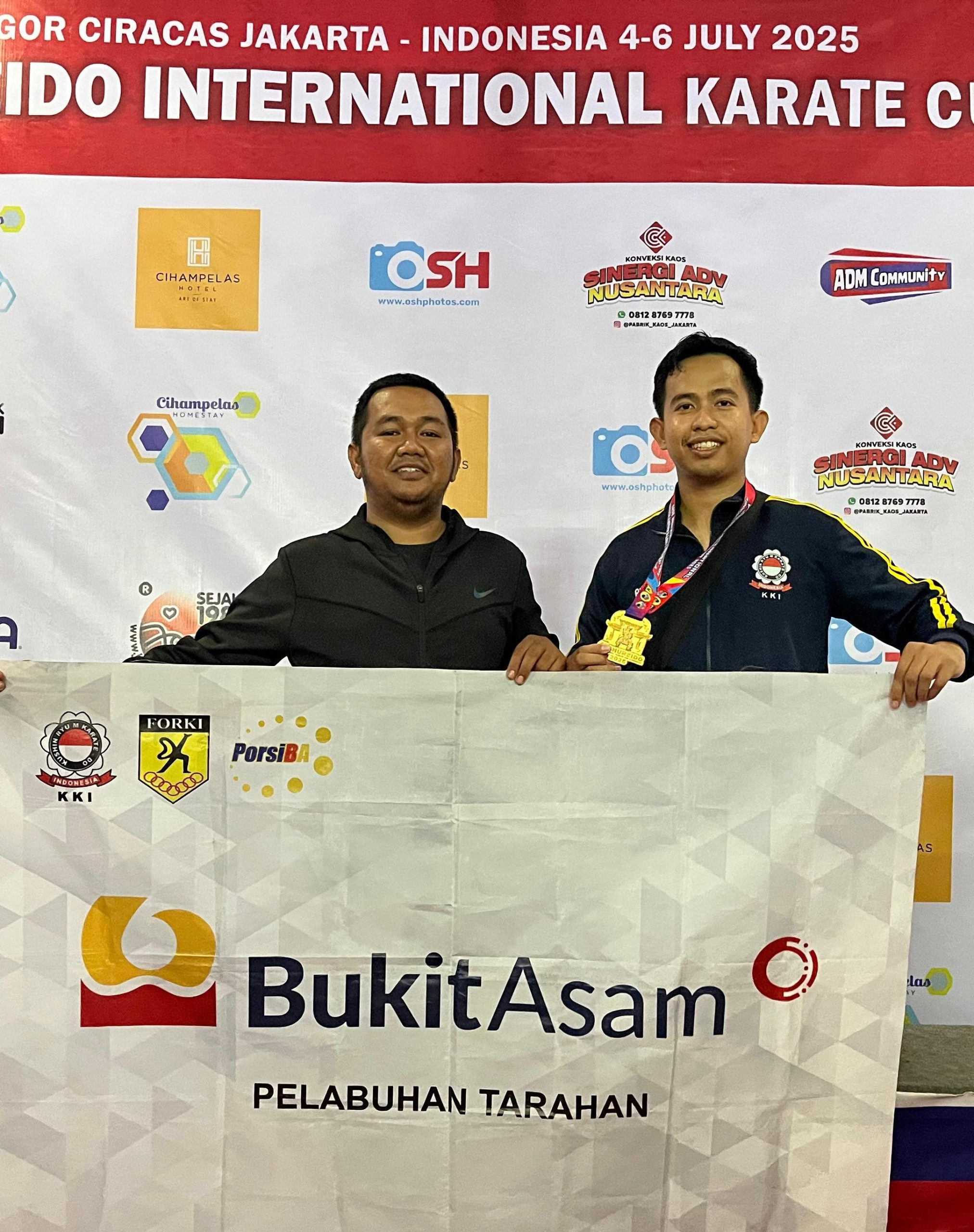 Tim Karate Binaan Bukit Asam Raih 13 Medali di Kejuaraan Internasional