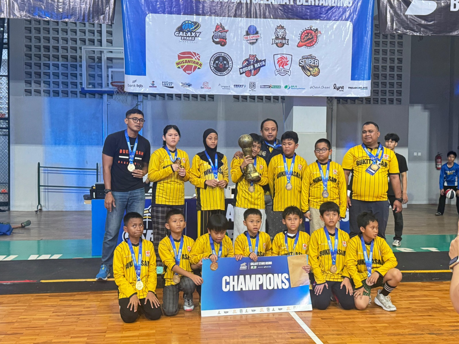 Bukti Pembinaan Usia Dini Berbuah Prestasi, Tim Basket Binaan PTBA Raih Juara Galaxy Stars Rising Cup 2025