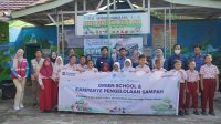 PT Bukit Asam (Persero) Tbk (PTBA), anggota Holding BUMN Pertambangan MIND ID, terus memperkuat komitmennya dalam mendorong pelestarian lingkungan salah satunya melalui program Green School. PT Bukit Asam (Persero) Tbk (PTBA), anggota Holding BUMN Pertambangan MIND ID, terus memperkuat komitmennya dalam mendorong pelestarian lingkungan salah satunya melalui program Green School.