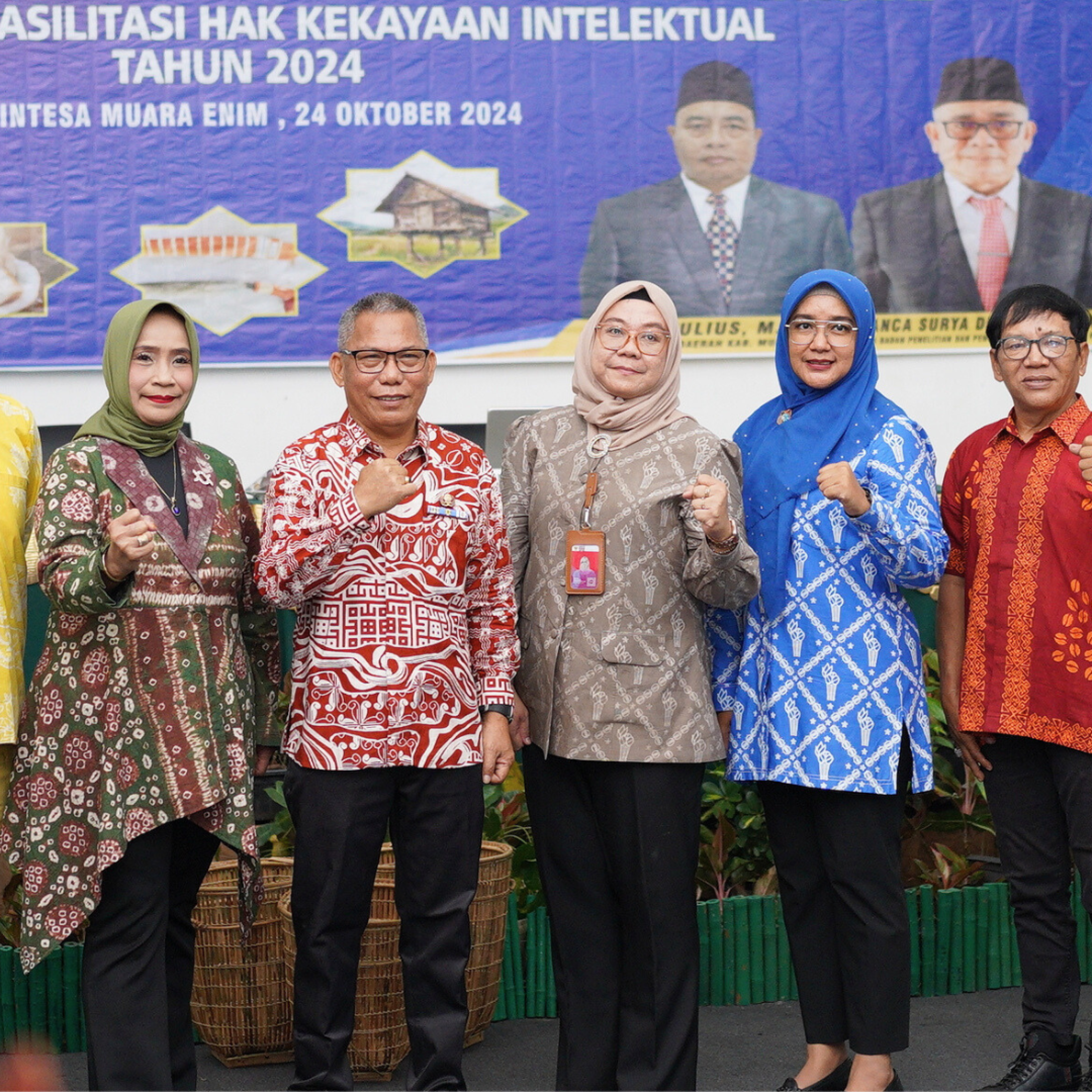 Pemerintah Kabupaten Muara Enim melalui Badan Penelitian dan Pengembangan Daerah (Balitbangda) menggelar Diskusi Kelompok Terfokus (Focus Group Discussion / FGD) untuk menginventarisir adat budaya dan kearifan lokal di Bumi Serasan Sekundang guna mendukung Pencatatan Kekayaan Intelektual Komunal (KIK) Tahun 2024 di Ballroom Hotel Griya Sintesa Muara Enim